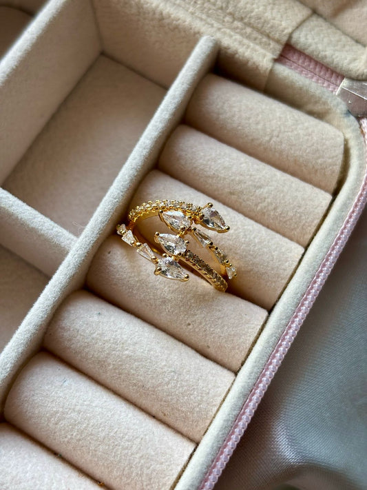 High Quality Stainless Steel Beauty Stone- studded ring